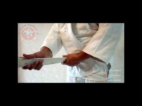 Video: Cara Mengambil Tali Pinggang Di Judo
