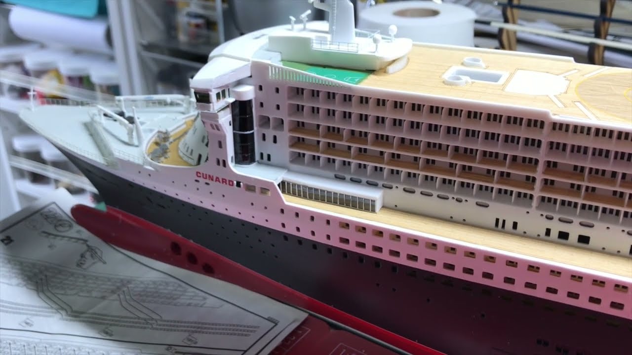 1/400 Queen Mary 2, full build with commentary from Stephen Payne Episode 25.