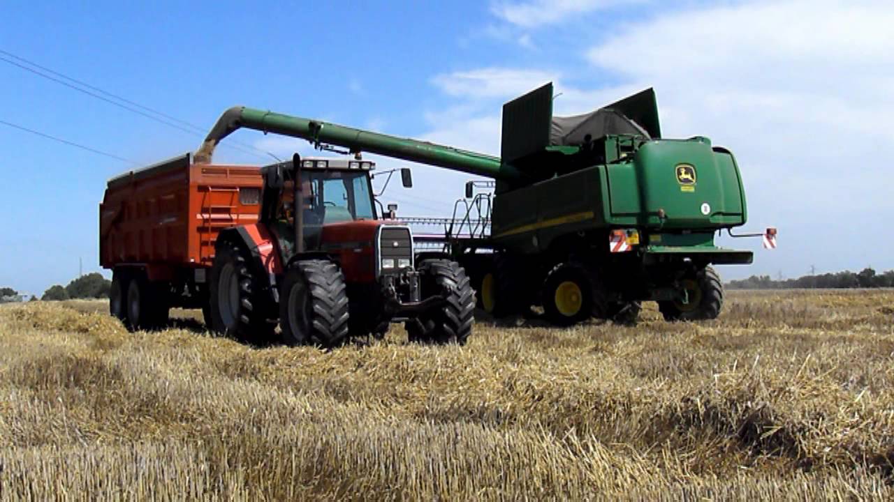 Moisson 2011 avec une John deere S690i