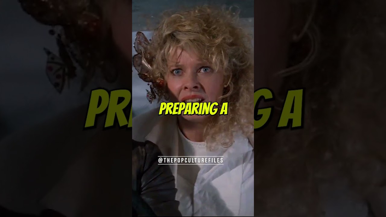 AN ELEPHANT ATE KATE CAPSHAW'S DRESS ON INDIANA JONES SET!