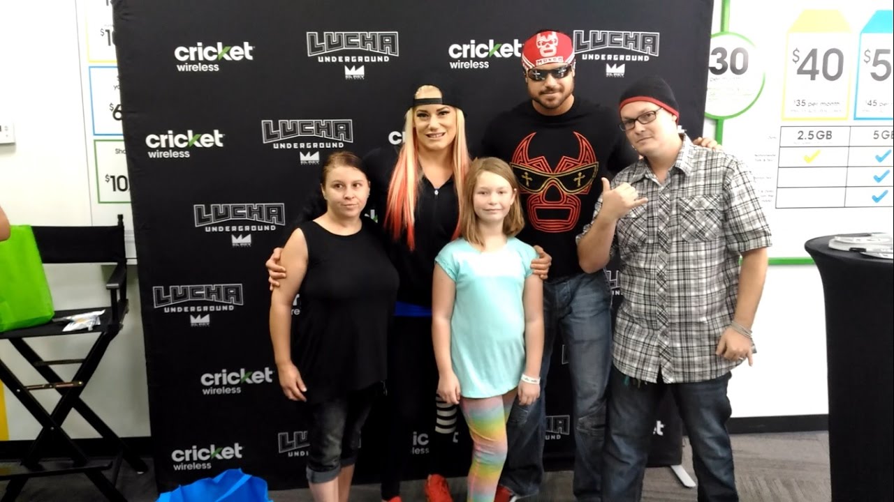 Johnny Mundo & Taya at Lucha Underground's Meet and Greet at Cricket