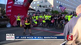 And they're off! The first group begins Rock ‘n’ Roll Nashville Marathon