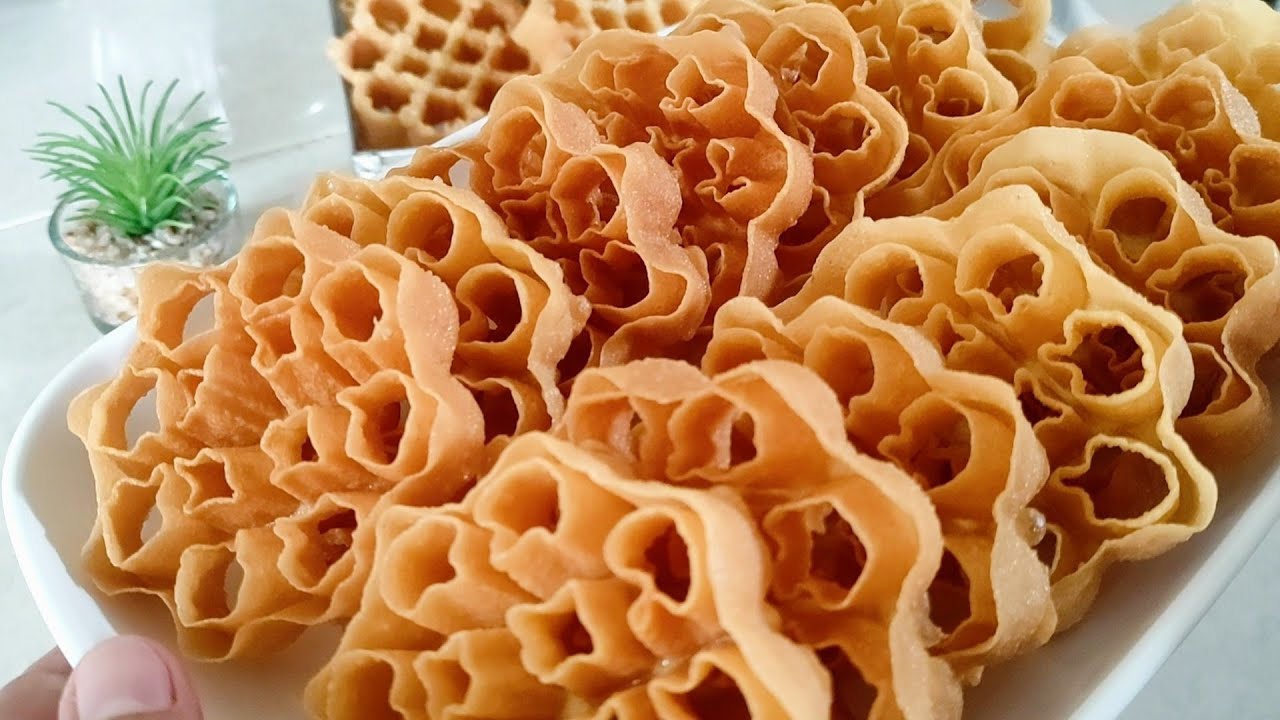 KEMBANG GOYANG MANIS RENYAH