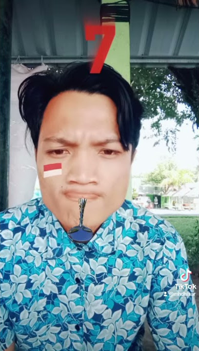 satu satu bapak minum kopi