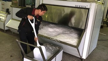 China ice machine / Flake ice machines with ice bins