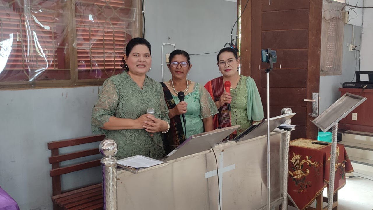 Singers Di Ibadah Minggu Siang (Lasdi Manulang, Rotua Sihombing, Jernita Simbolon) #ibadah #Minggu 