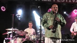 Video thumbnail of "Gerald Albright at 6. Algarve Smooth Jazz Festival (2023)"