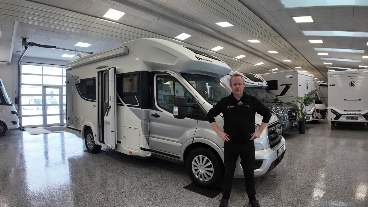 🚐 Benimar Tessoro 483 NK – Årgang 2021 – KUN 28.000 KM!