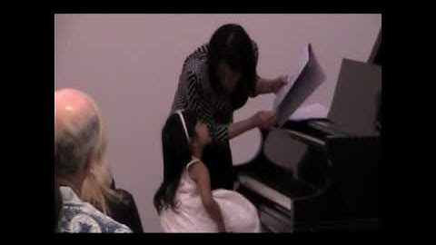 Hayleigh Recital.wmv