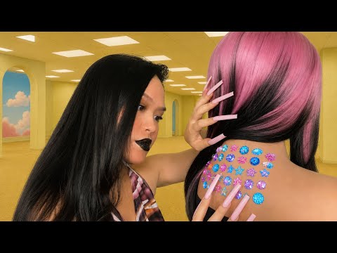 【ASMR】バックルームに迷い込んだ少女が髪を梳かす・背中を掻く/なぞる・体調確認・お支度（睡眠導入）
