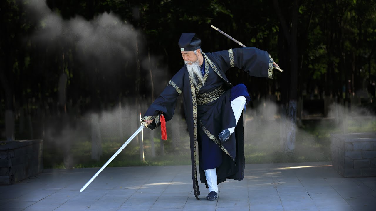 传统武术#87岁恩师李法均道长教学片段