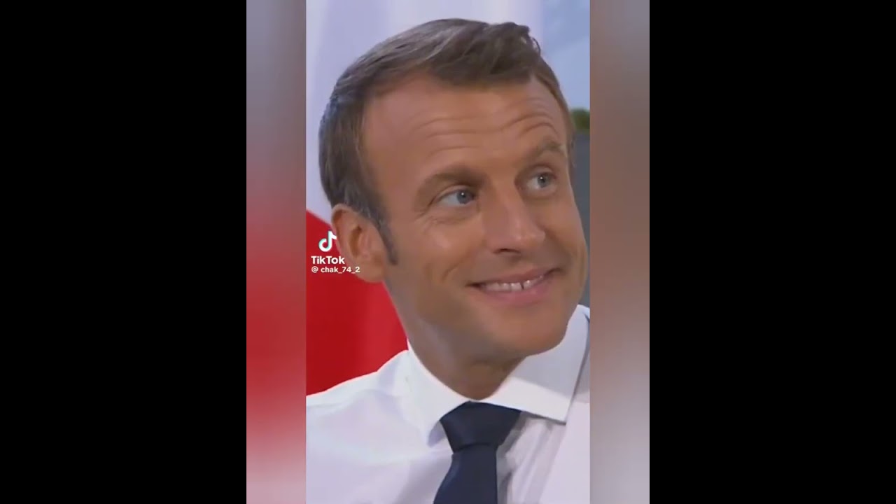 В кремле глумятся ...