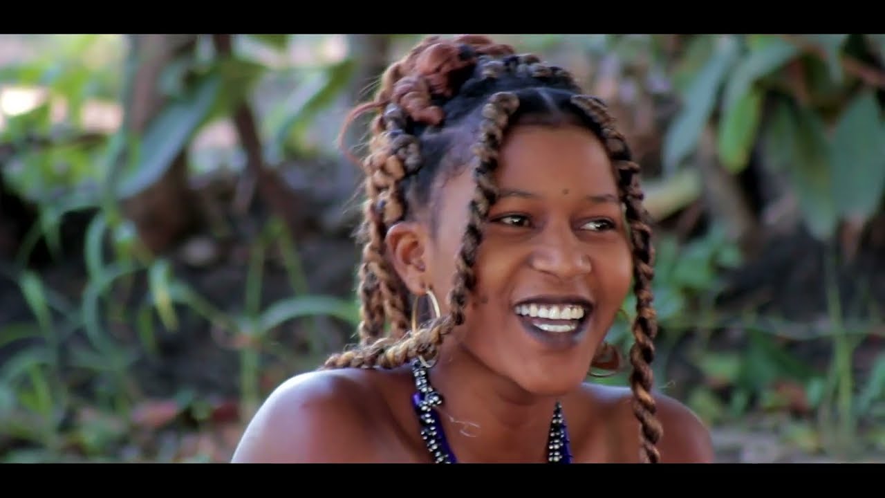 Lady Beauty - Mahabuba (Official Music Video)