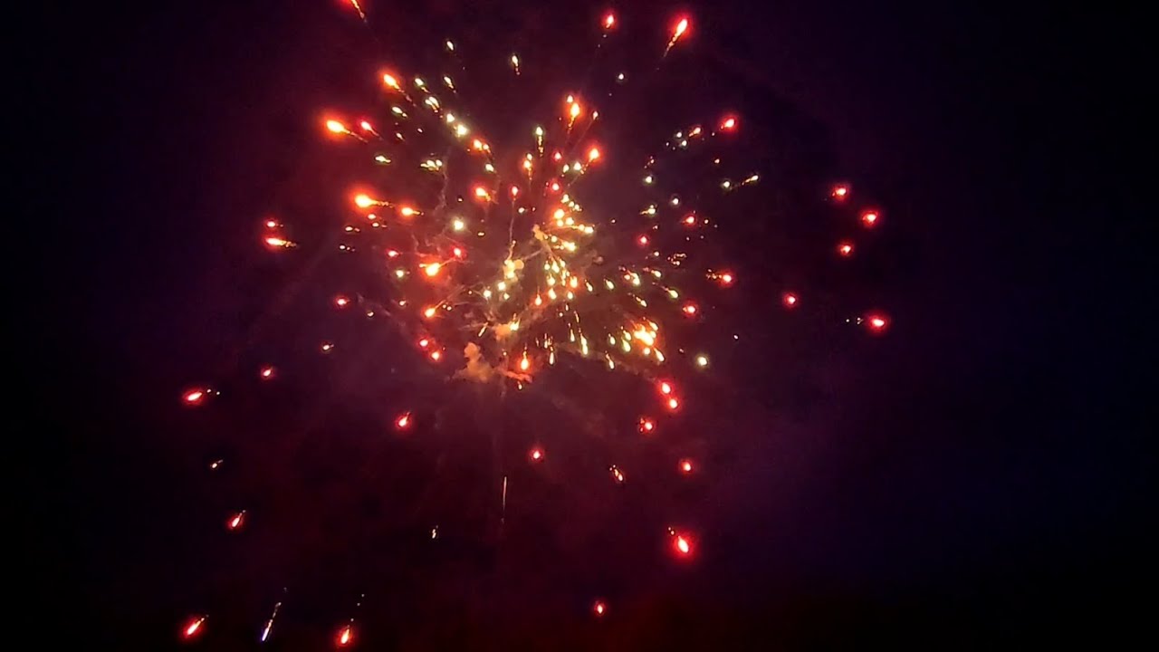 Hot Topic Firework Hot Take 200g Firework from World Class, full demo. #pyro #fireworks ...