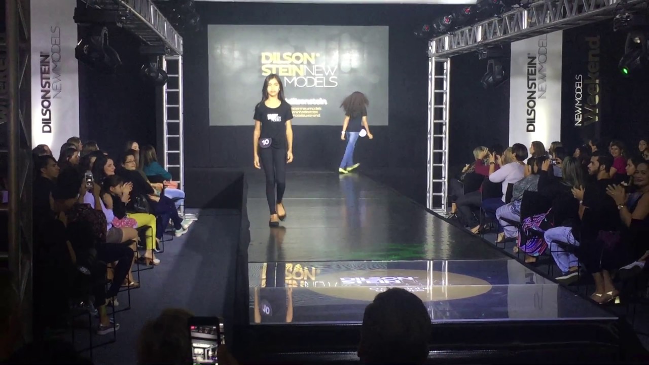 Desfile Dilson Stein 2017 - YouTube