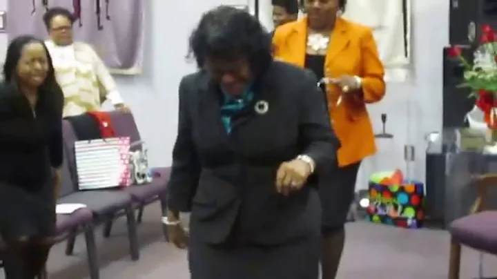 Mother Ruth Steele PRAISE BREAK- 80th BDAY Celebra...