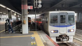 8000系5両編成特急しおかぜ22号岡山行き到着 岡山駅