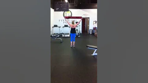 Lindsey DeMoss ViPR lunge press