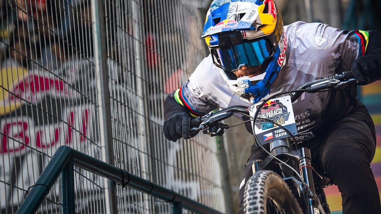 Descenso urbano extremo desde Chile | Red Bull Valparaíso Cerro Abajo 2026