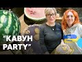 Принесли речі, які нагадують про дім. В Одесі відбулась зустріч херсонців "Кавун Party"