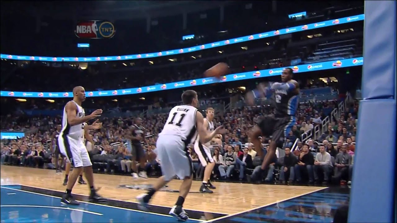 Dwight Howard bounces ball off Chris Quinn's head YouTube