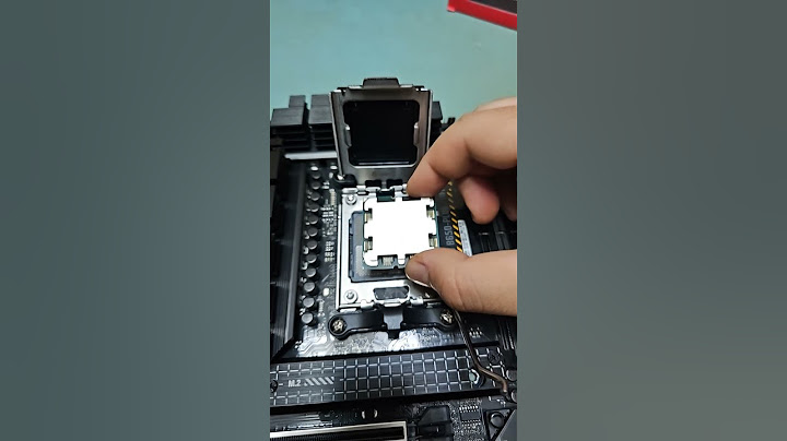 Installing AMD Ryzen 7 7800X3D in an AM5 socket Asus TUF mb #amd #pcmr #pcbuild #amd #7800x3d