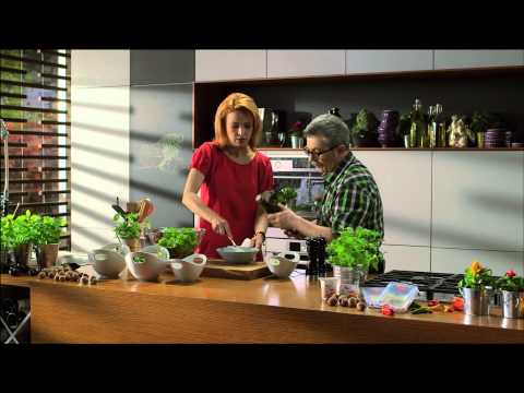 Video: Salată De Conopidă Cu Nuci și Brânză Feta