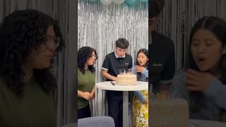 Apagando las velas de nuestros Cumpleaños #virals #parati #suscribense