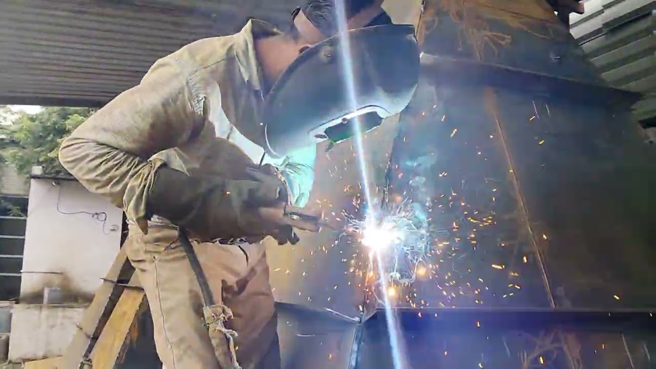 ark welding in hopper 