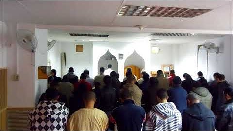 تلاوة نادرة لم أجد لها وصفا للقارئ ياسين بن صالح الجزائري بمسجد مدينة فيتوريا الاسبانية