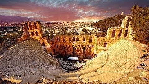 Hitchhiking across Europe Vlog 30 - Athens, Greece - MY BOAT GOT DESTROYED