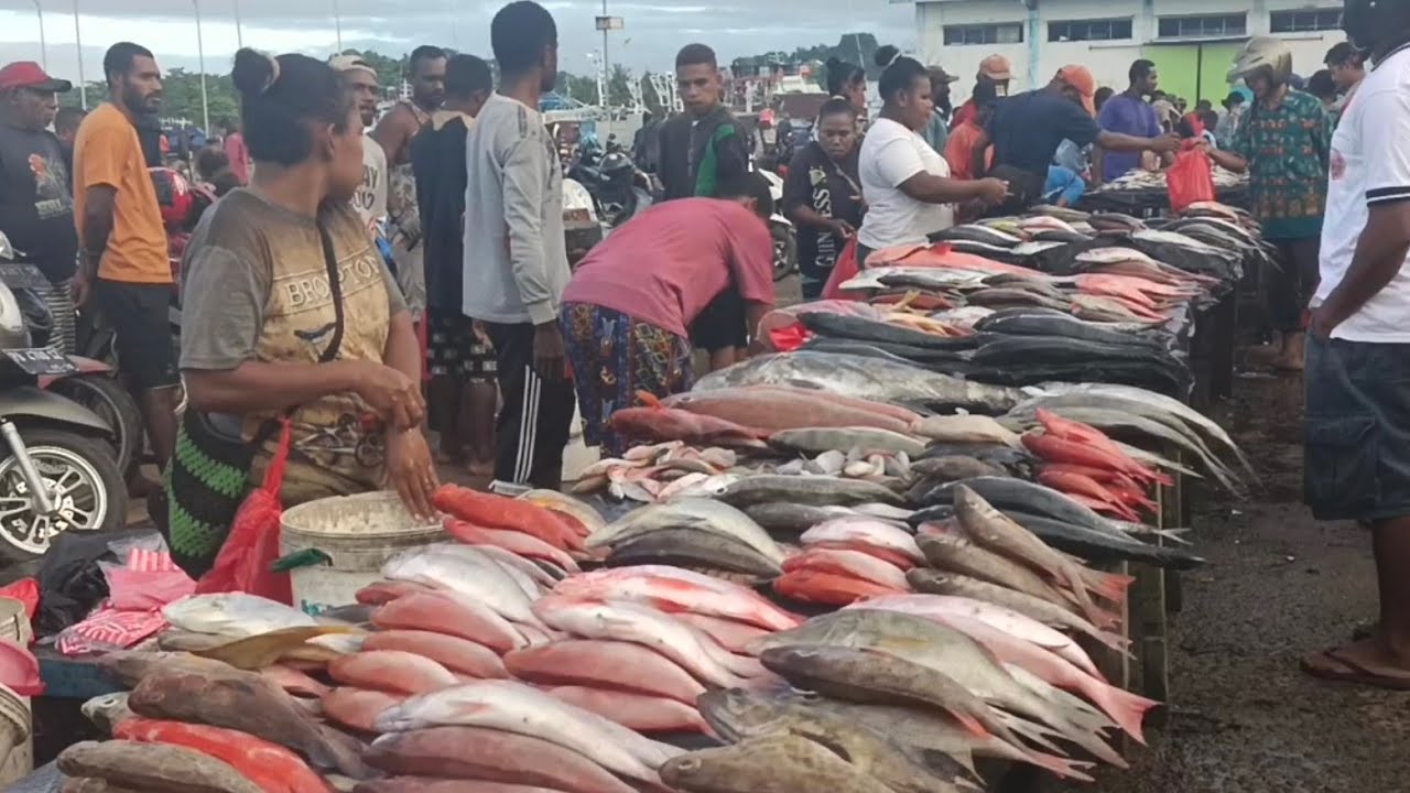 Amazing tradisional fish market West Papua Indonesia