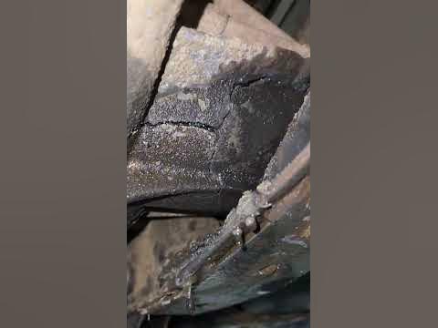 Ford escape exploded rear differential - YouTube
