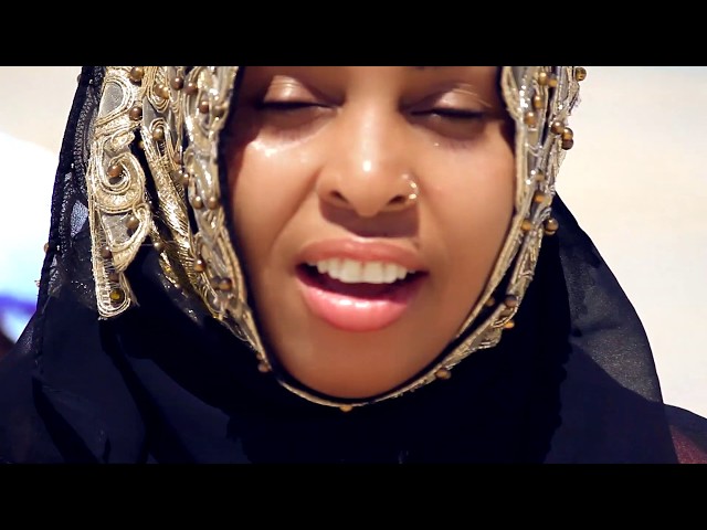 Khadija Feat Abubacar -Allah ya Allah- (Oficial Video) By AP Films class=