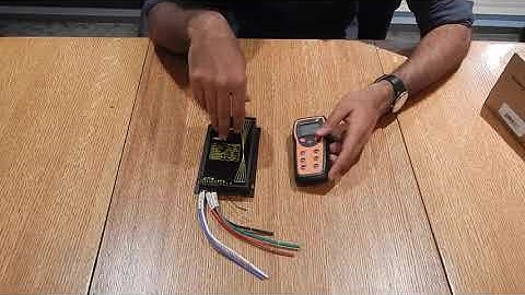 SRNE MPPT MPL2415 with Bare Ends Solar Charge Controller and CUALL2 Remote Control Unboxing