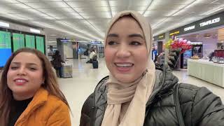 زرنا المطار وشمينا ريحة البلاد يوماين معايا من حاجة لحاجة