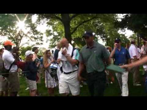 Peyton Manning golfs with the President