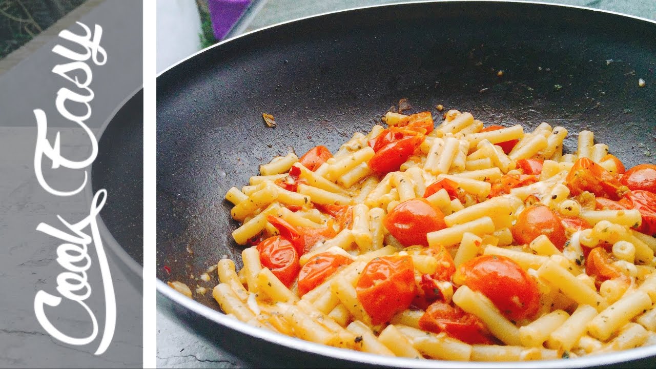 Cooking Simple Tomato Mozzarella Pasta - YouTube