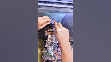 How to Safely Remove the Anode Cap from a CRT TV #simple #tutorial #remove #anode #cap #fbt #crttv
