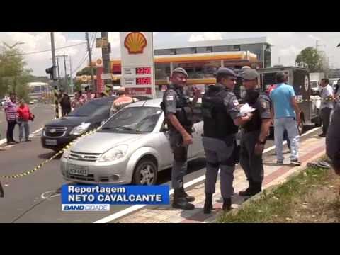 Homem é executado dentro de carro na zona sul de Manaus