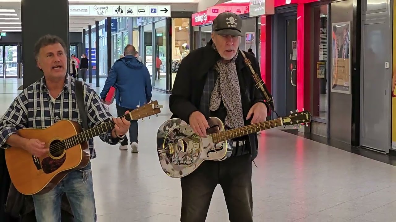 Devil in the sky - interpretiert von den weltberühmten SAINTS IN ACTION Brothers