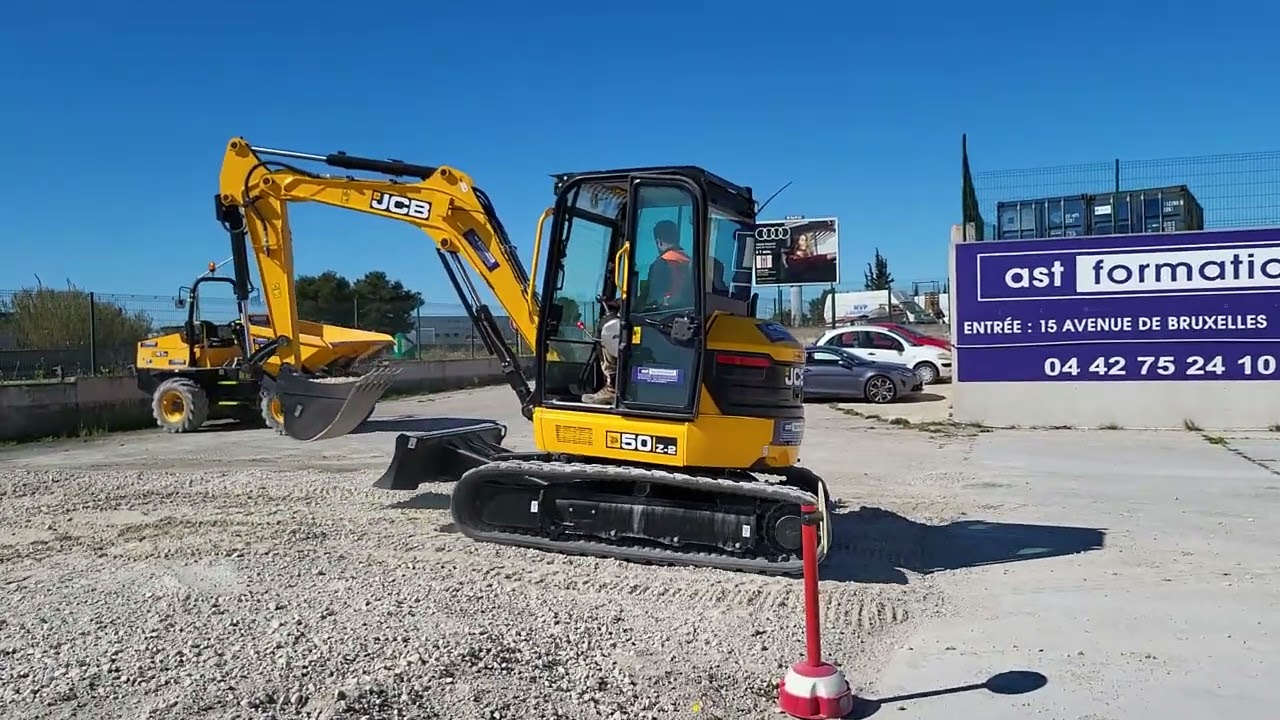 Tuto conduite film video formation caces tranchée avec mini pelleteuse engins de TP chantier A B1G