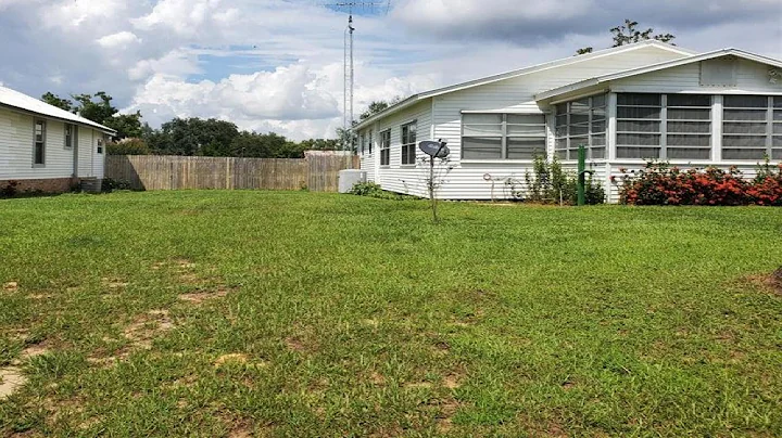 407 E 9TH STREET, FROSTPROOF, FL Presented by Kath...