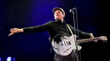 Blink 182 - All The Small Things at Reading 2014
