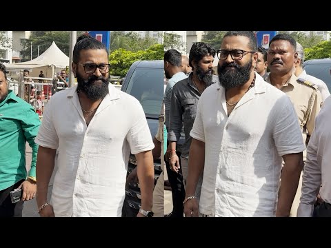 Rishab Shetty At Siddhivinayak Temple