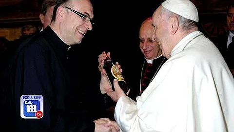 Priest tells how gifting Pope bourbon changed his ...