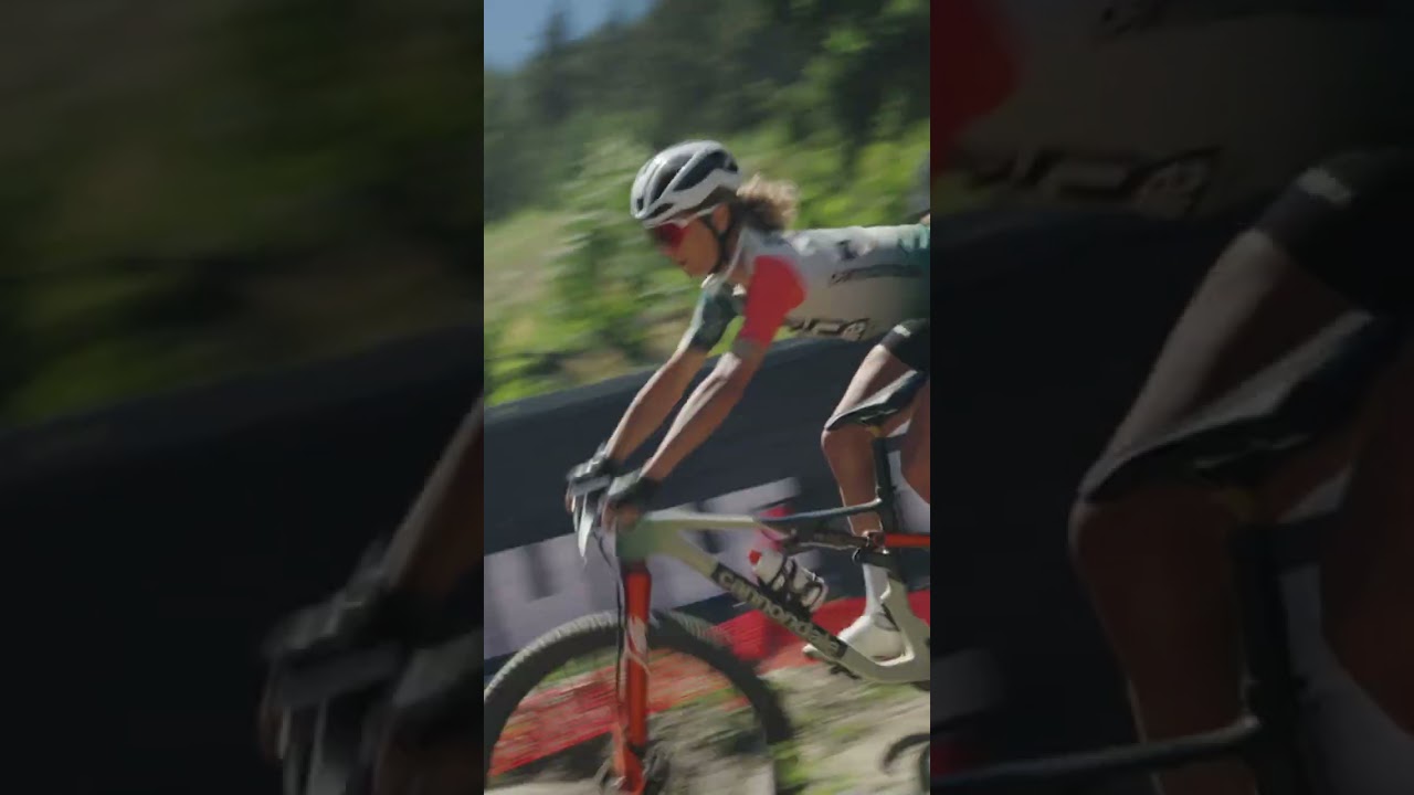 Jolanda Neff finding her line on SCALPEL ๐ #shorts #mtb
