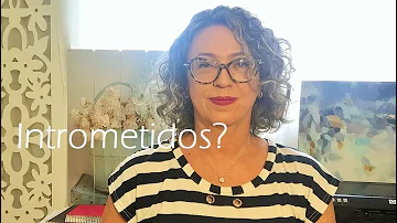 Qual a diferença entre evasivo e invasivo?
