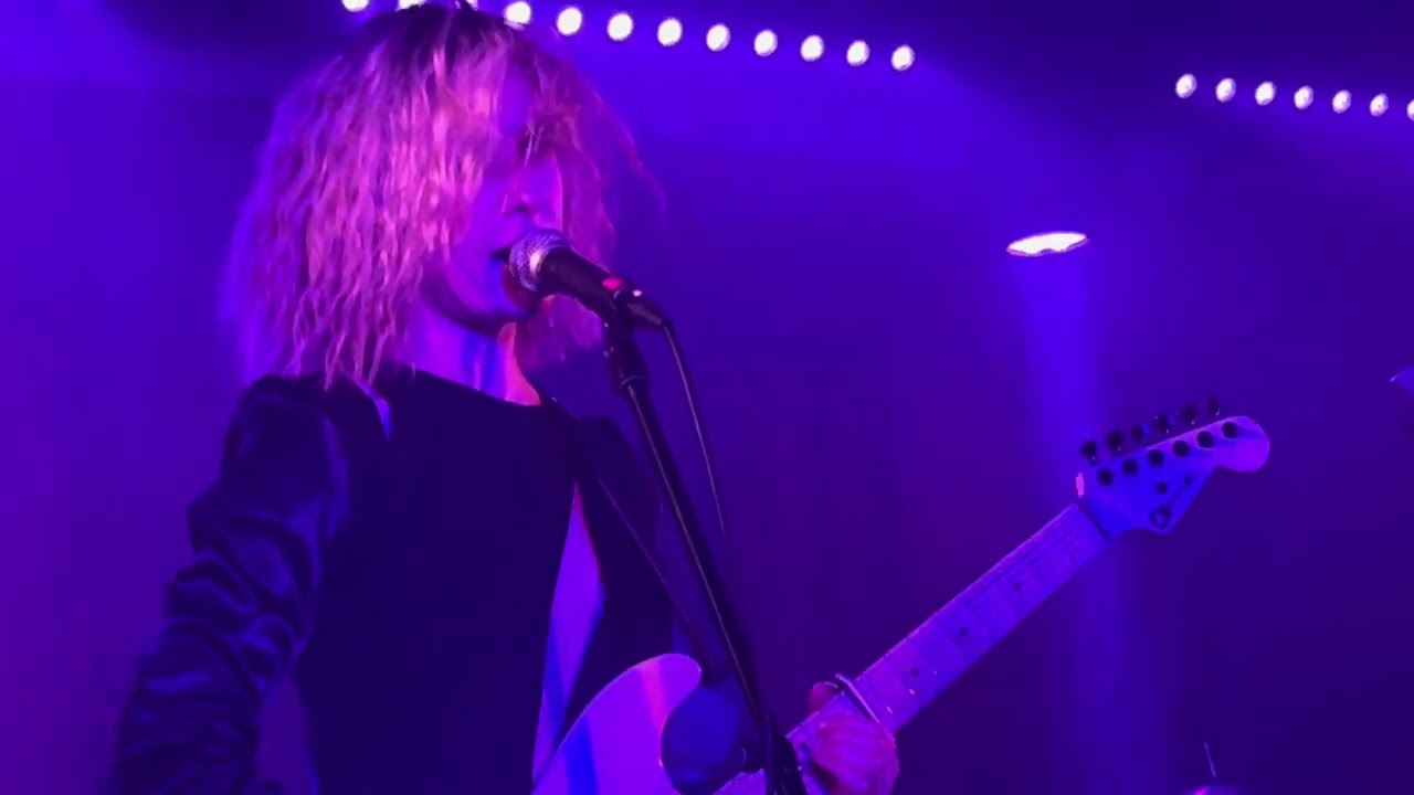 TEIGER - Mist, live at Paper Dress Vintage, London