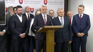 Ficova cesta do Ruska sa komplikuje. Je to obmedzenie slobody, kritizuje Gašpar